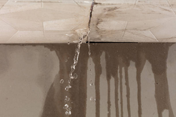 Professional Burst Pipe Cleanup technician working in Salina, OK